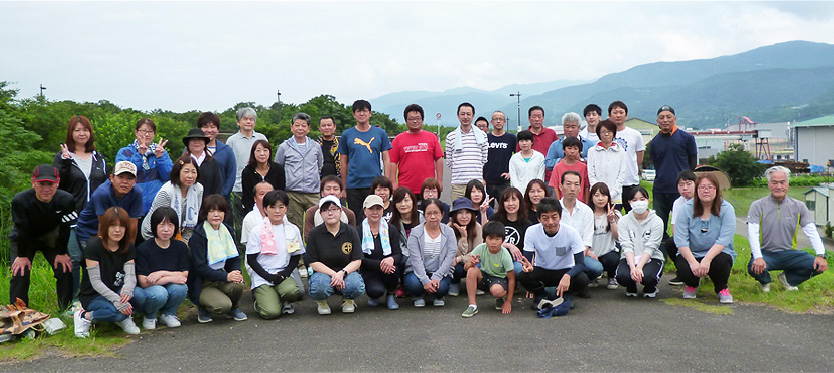 Cleanup Activity in the Yoshino River Adoption Program